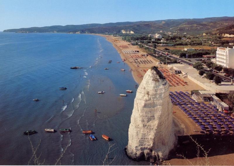 B&B Palazzo Manfredi Vieste, Fronte Mare Con Parcheggio Екстериор снимка