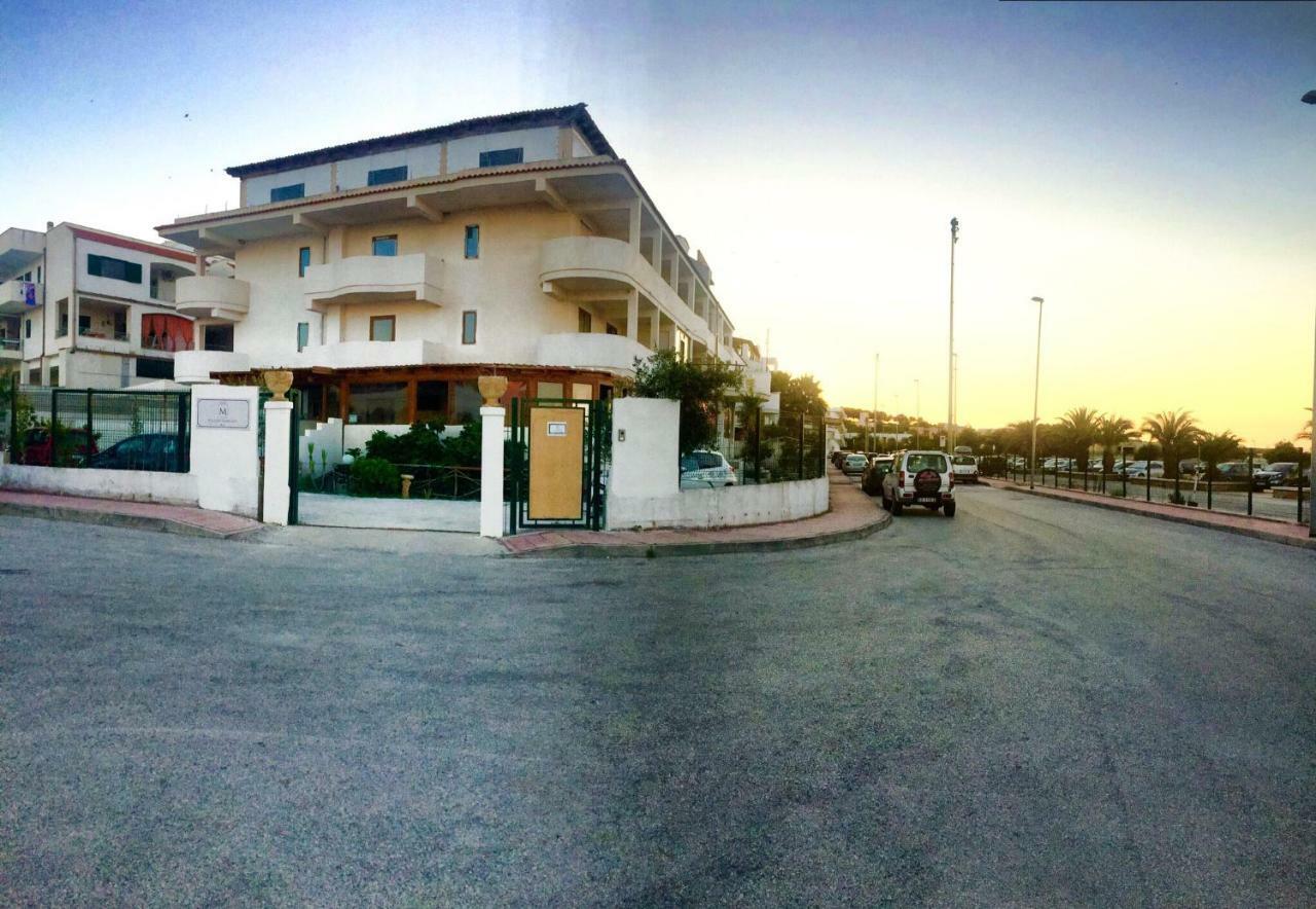 B&B Palazzo Manfredi Vieste, Fronte Mare Con Parcheggio Екстериор снимка