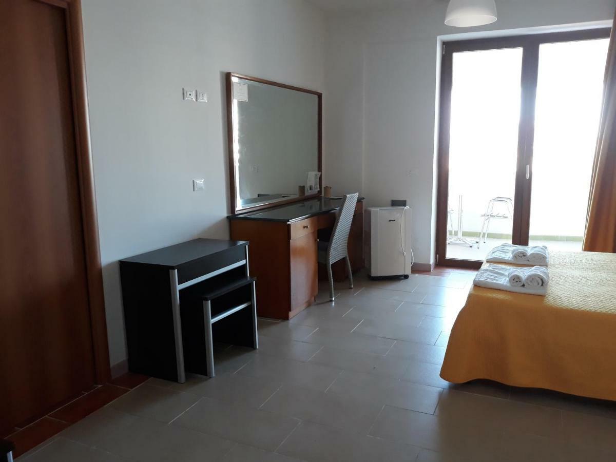 B&B Palazzo Manfredi Vieste, Fronte Mare Con Parcheggio Екстериор снимка